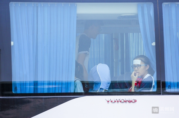 2018时光已走滨州日报90后小美摄影记者定格了您的最美