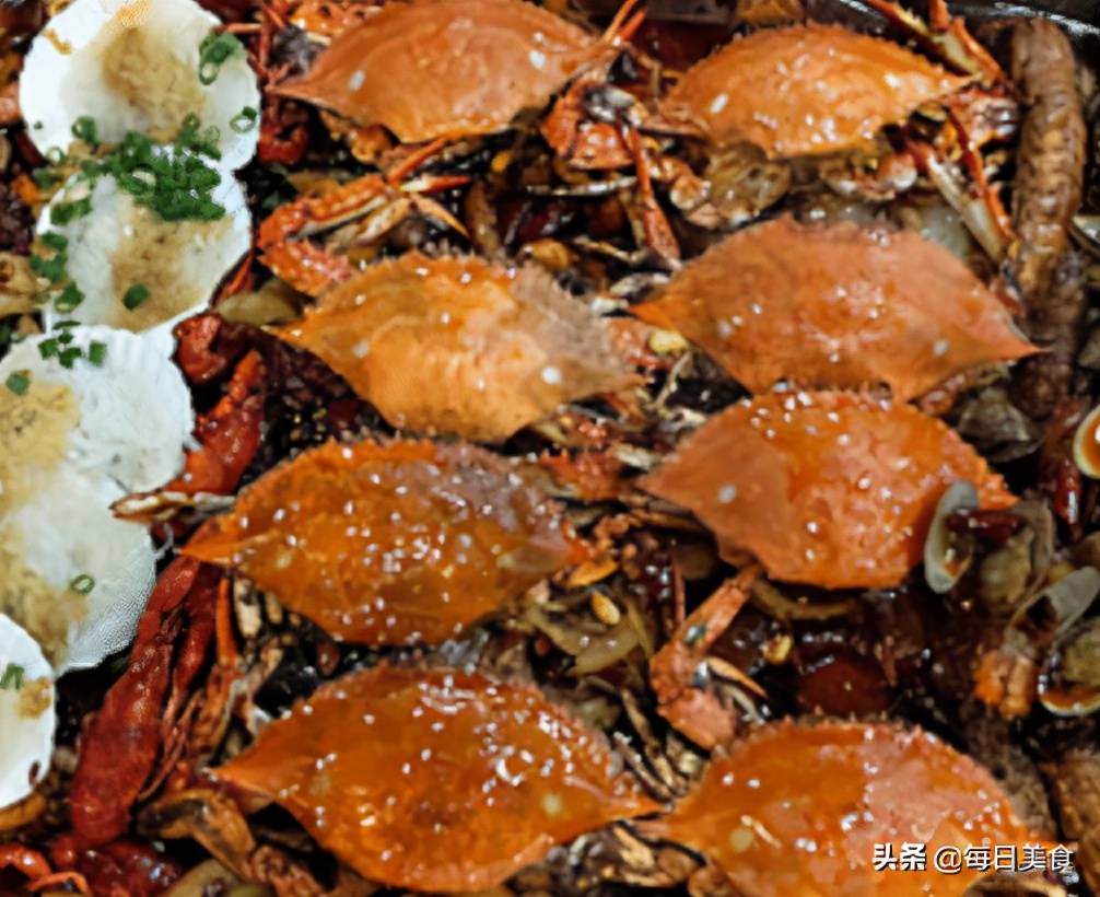 50岁大叔在某多多购买“海鲜大咖”，140一盒，打开以后懵了