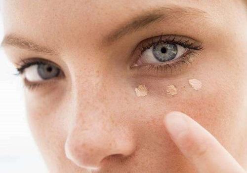 bb霜上妆不浮粉的技巧视频,化妆的正确步骤bb霜前面用什么