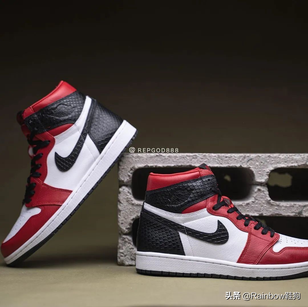 aj1芝加哥ow的鞋标真的容易断吗,aj1蛇纹芝加哥女款和男款包边