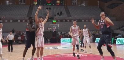 cba最脏外援马布里,易建联cba打满10分被换下