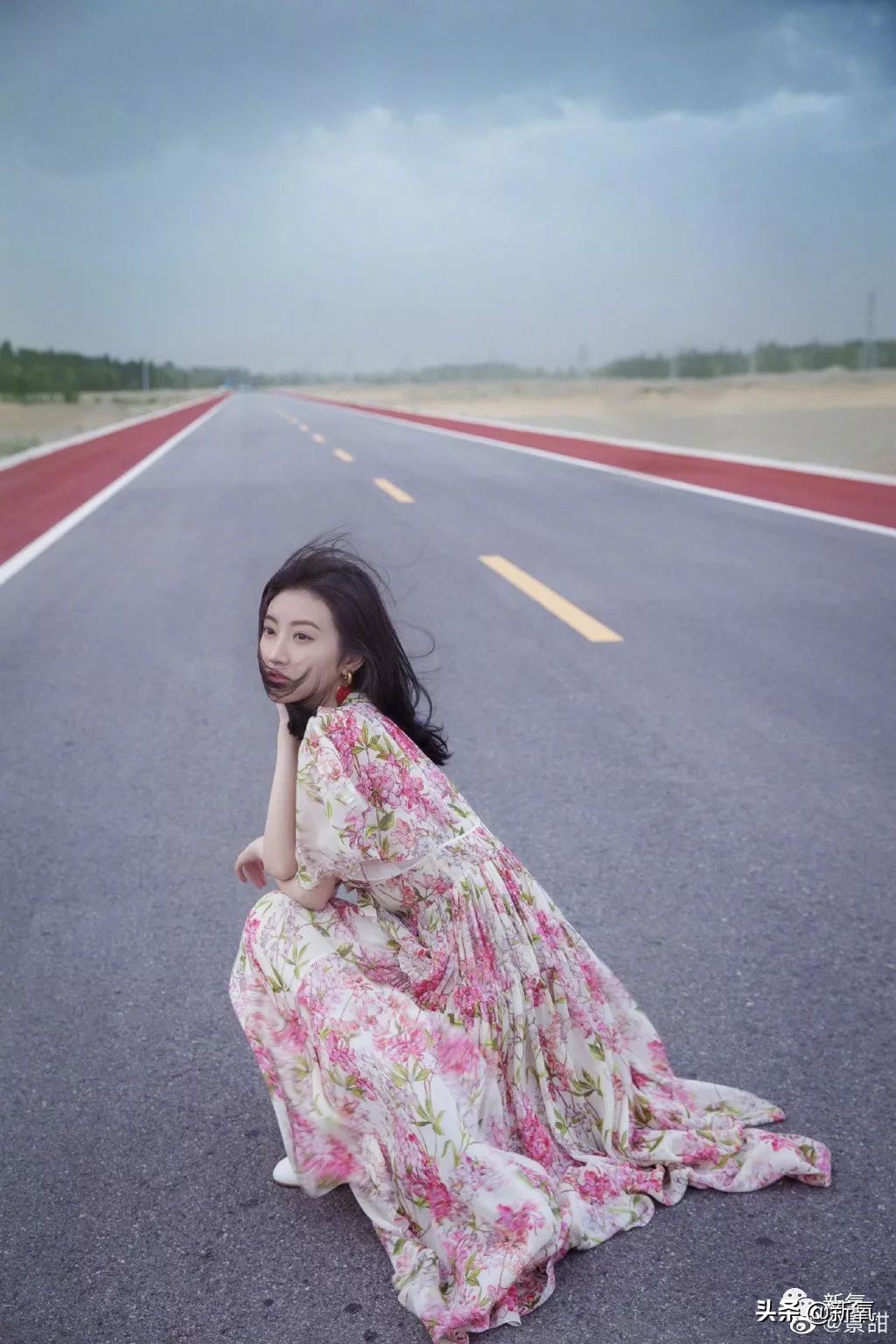 景甜修复后的双眼皮多宽,景甜修复之后的双眼皮是多宽