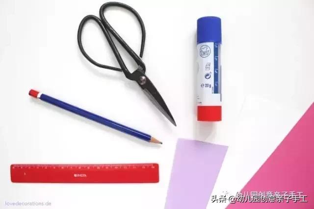 小学生手工折纸花瓶简单漂亮,折纸花瓶配哪种花好看