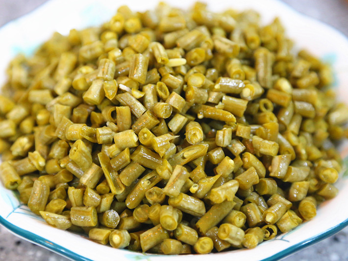 酸豆角怎么腌比较脆,酸豆角怎么腌又酸又脆