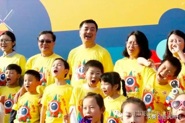 良医|“小眼镜”怎么办？！这位医生比家长还急