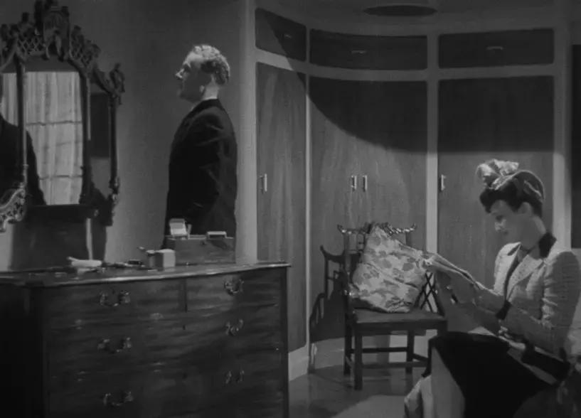 盘点那些以前作者留下来的恐怖片 (距今40年都无法超越的恐怖片)