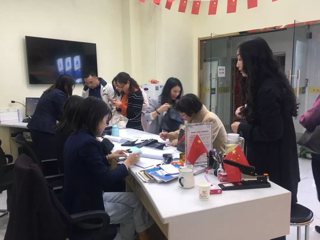 哈哈教育龙腾校区的老师,哈哈教育语文培训