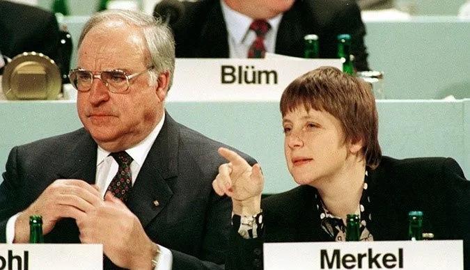 德国女总理默克尔什么时候卸任的,德国铁娘子卸任视频