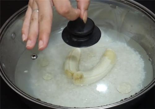 煮米饭时放香蕉,煮米饭时里面放个香蕉