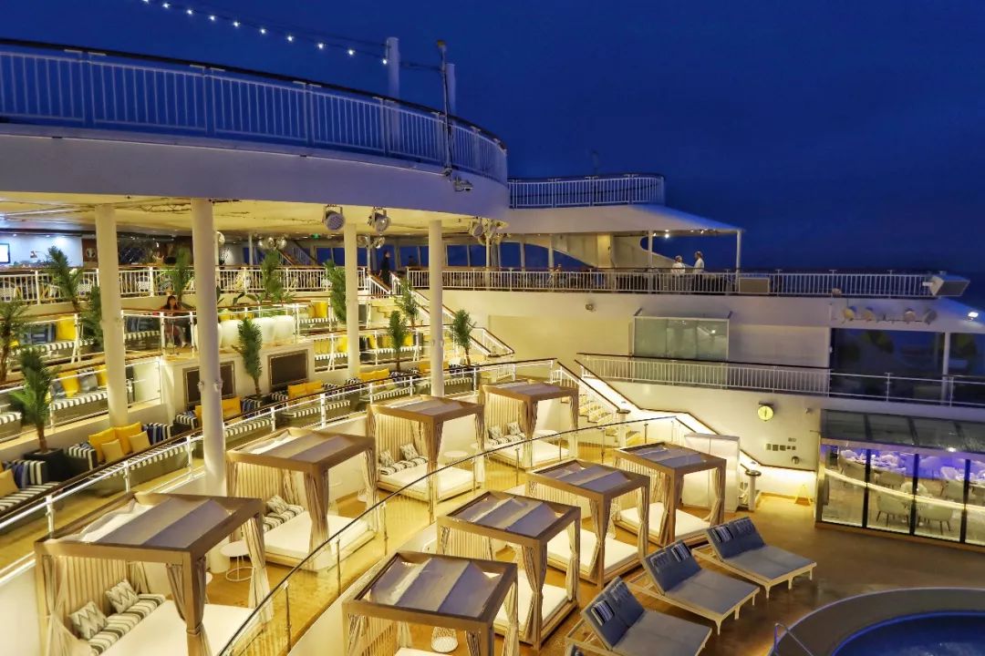 带着父母坐游轮到日本旅游,搭上邮轮去带着全家去旅行