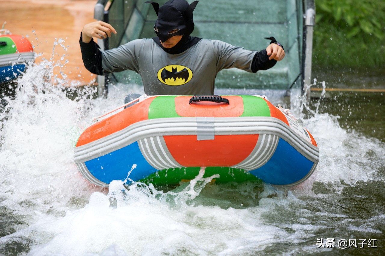 湖北网红玻璃水滑道多少钱,玻璃漂流武汉