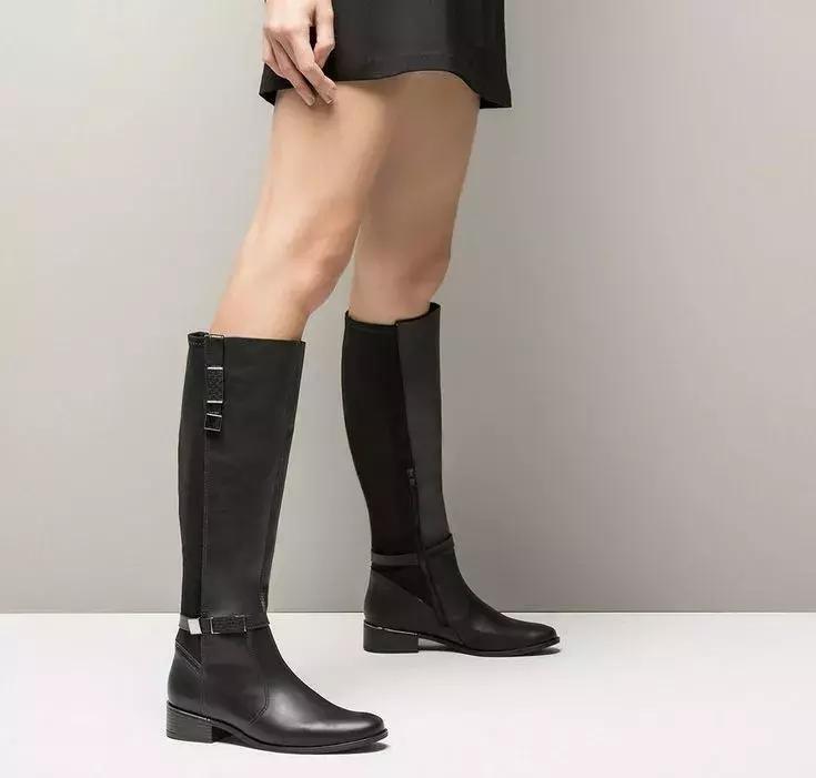 冬天的靴子是买小还是买大,冬季靴子如何买暖和