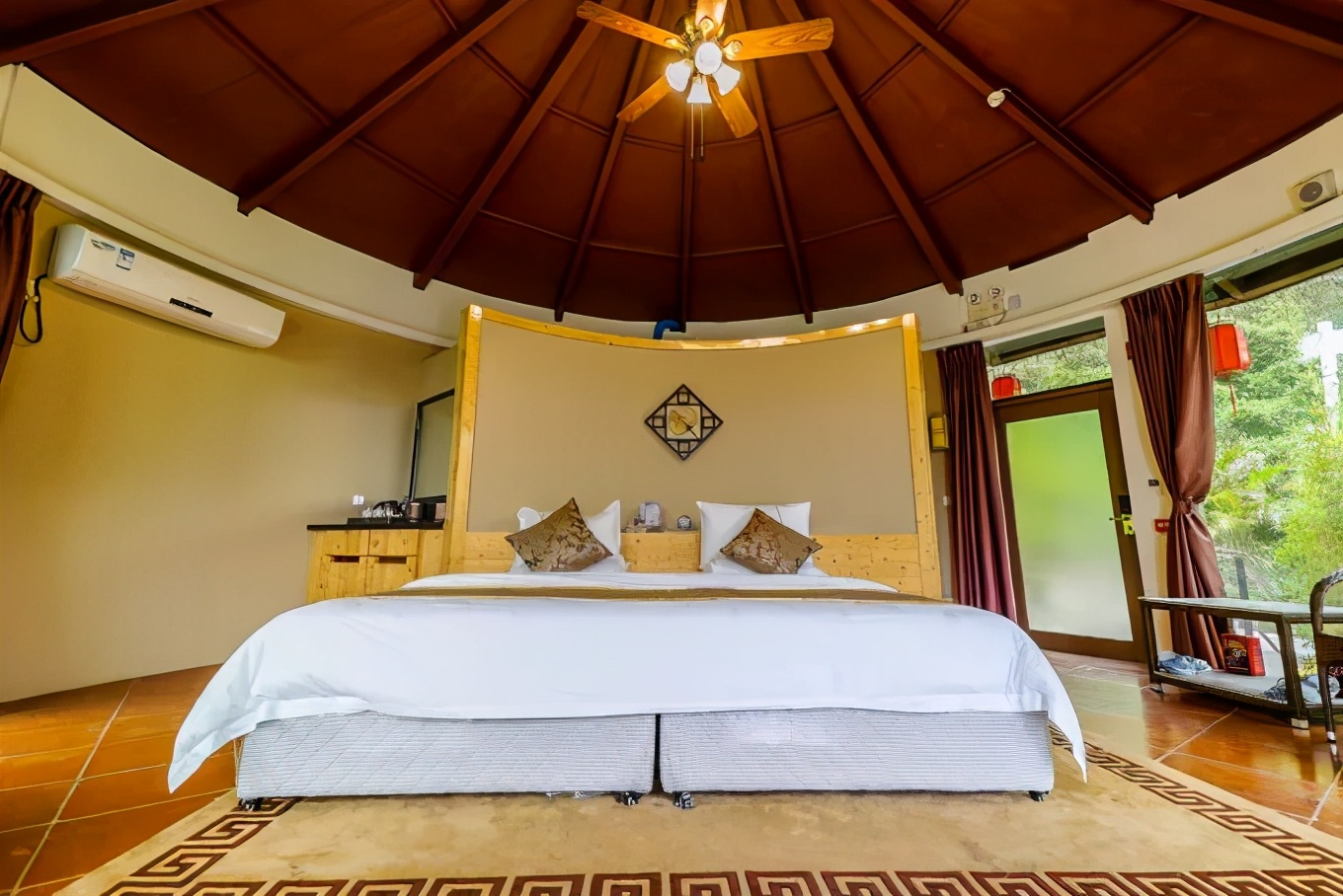 江门圭峰山温泉,江门市圭峰山温泉度假村