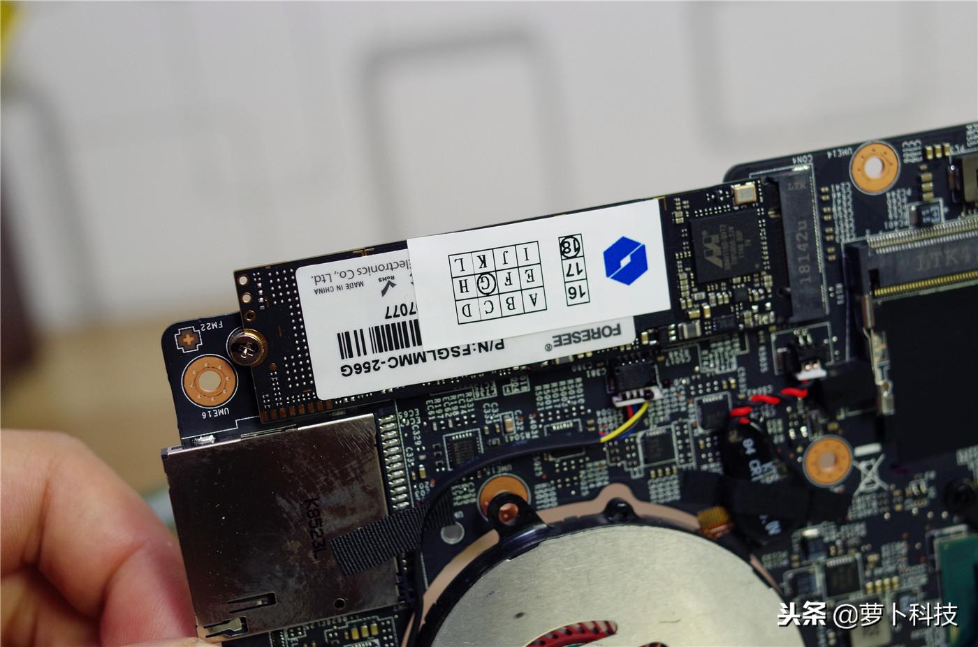 爆内存后系统没了,光威悍将2400内存条