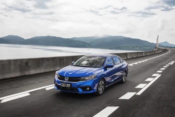 本田享域与卡罗拉哪个更值得买,卡罗拉混动与享域混动哪个好