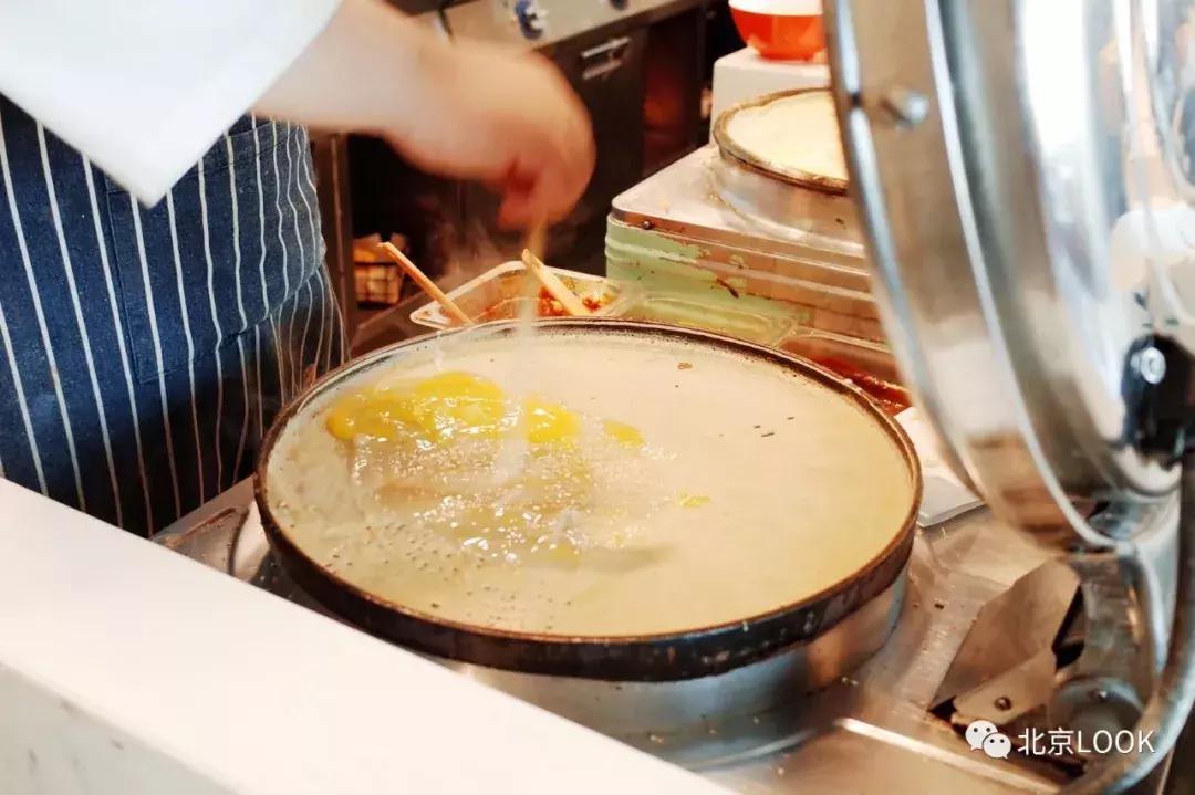 央视大楼对面网红餐厅,央视大楼隔壁酒店