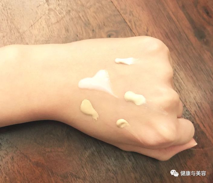 乔欣现实版粉底液 (乔欣化妆包护肤)