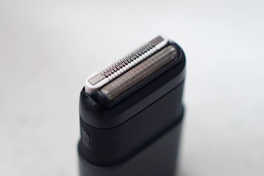 博朗迷你剃须刀和博朗3010,米家博朗剃须刀对比须眉剃须刀