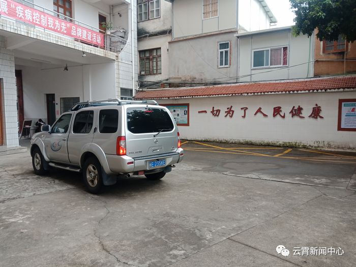 筑牢战疫堡垒防疫一线党旗别样红,奋战抗疫一线彰显硬核担当