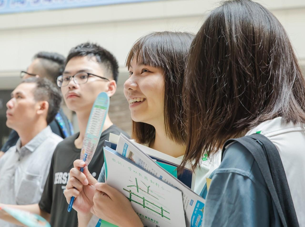 最新广东二本大学排名及分数线,广东450-500分二本学校广州大学