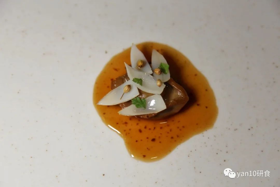 趁没红前，先试为敬，北欧风，法餐调，本土食材演绎的新派中餐