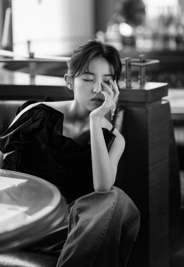 适合小圆脸女生的发型学生党,适合小圆脸发际线高的女生的发型