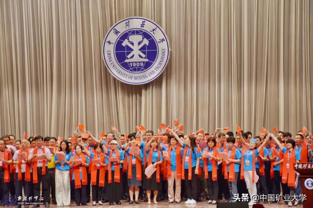 78级校友返校再聚首,72届老同学毕业五十周年再聚首