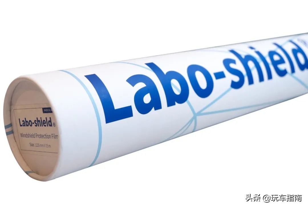风挡玻璃又破裂?实测日本玻璃盾,石子80km/h撞击都没事?