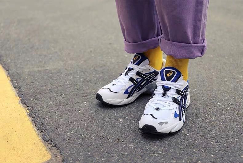 亚瑟士樱花粉跑鞋,亚瑟士最值得入手的一款跑鞋