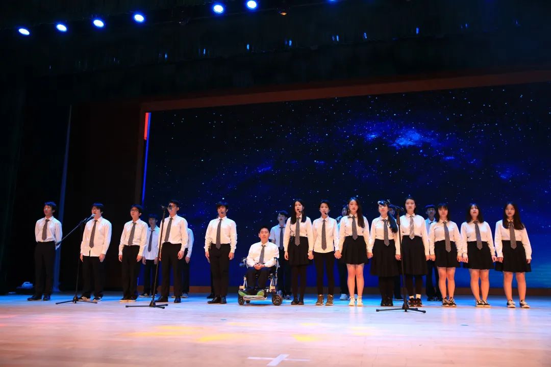 投资10亿，坐标布吉，这是一所被低估的宝藏学校