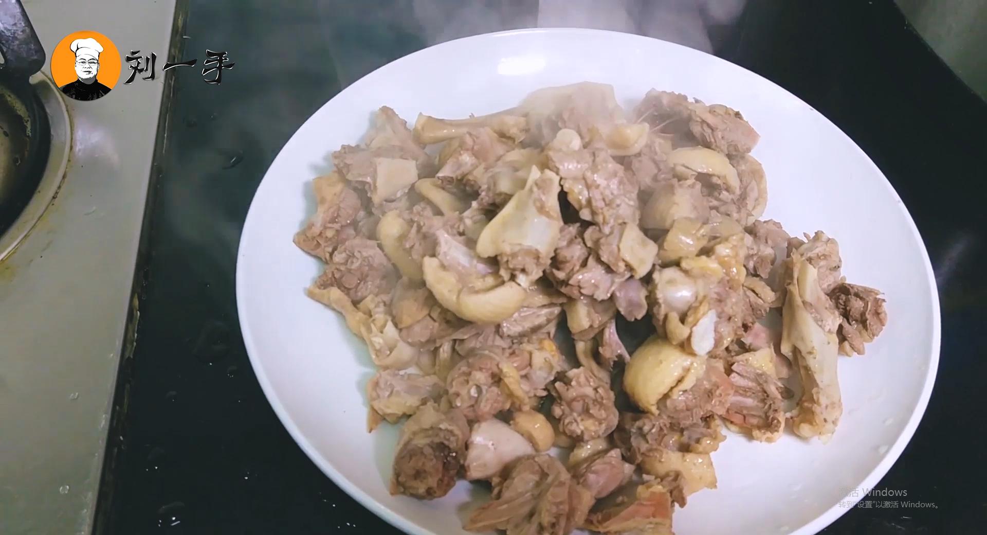 老鸭汤怎么做好喝营养又美味,老鸭汤怎么做最好吃又营养