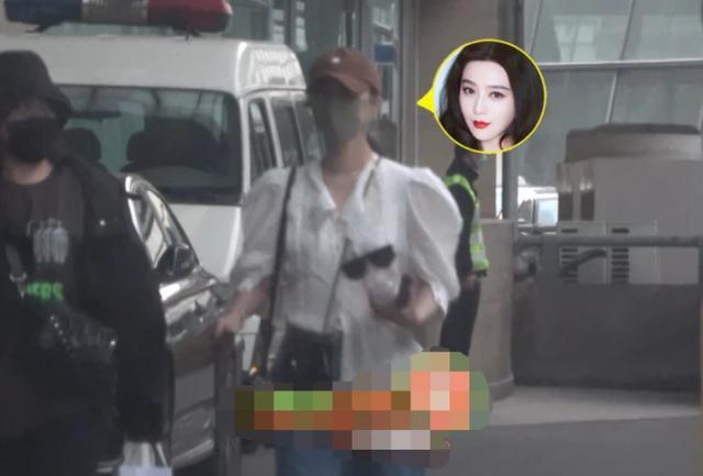 范冰冰首次现身高调穿着亮眼,范冰冰外出骑单车