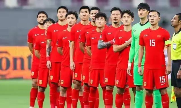 国足应向朝鲜男足学习朝鲜队在2010年世界杯只与巴西差一粒进球