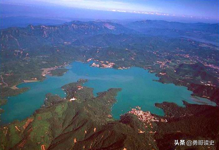 闻一多写有七子之歌七子指哪里,闻一多七子指的是哪七子