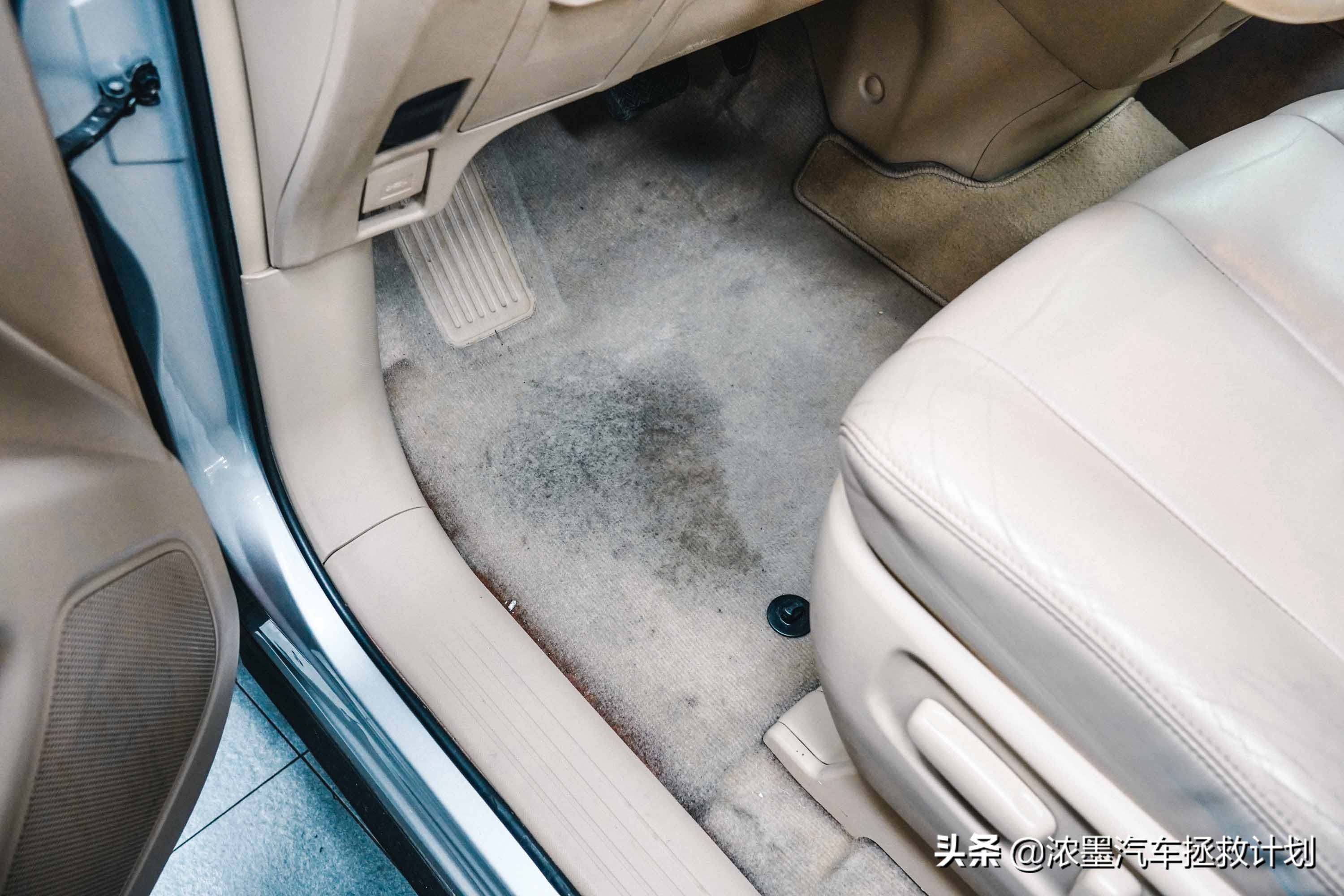 一代经典丰田普瑞维亚,丰田普瑞维亚依然经典