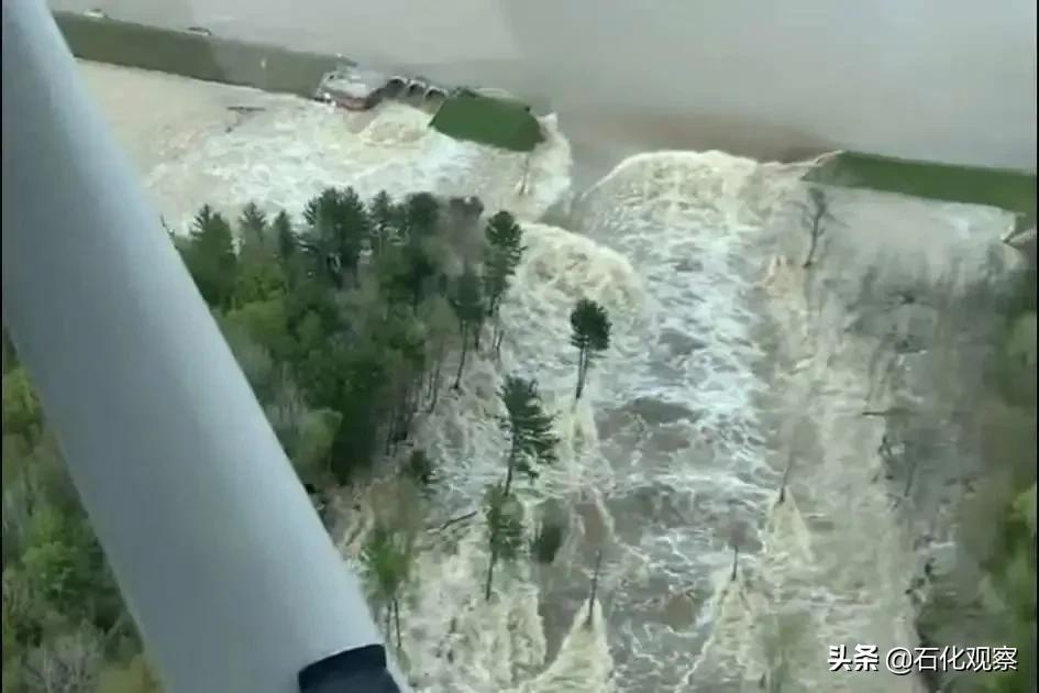 暴雨工厂受灾,暴雨水淹工厂