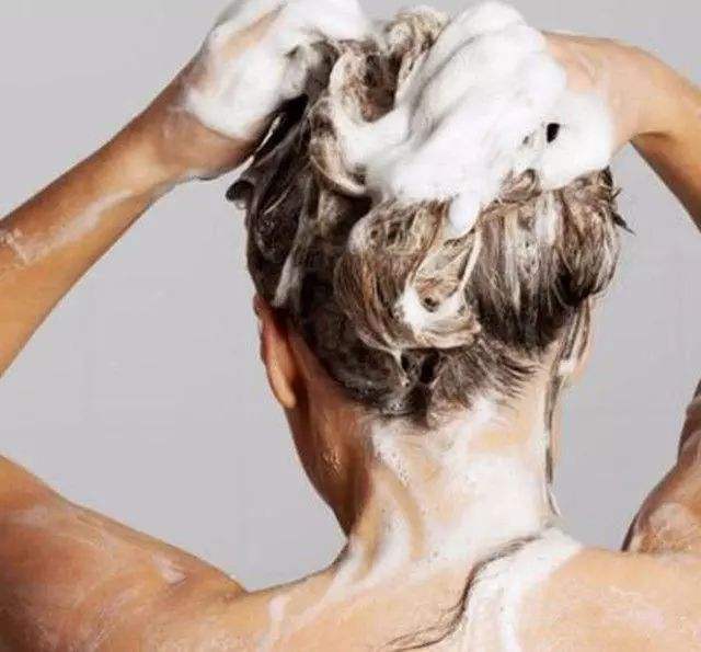 测评多功能负离子直发梳好不好用,智能直发梳好用吗