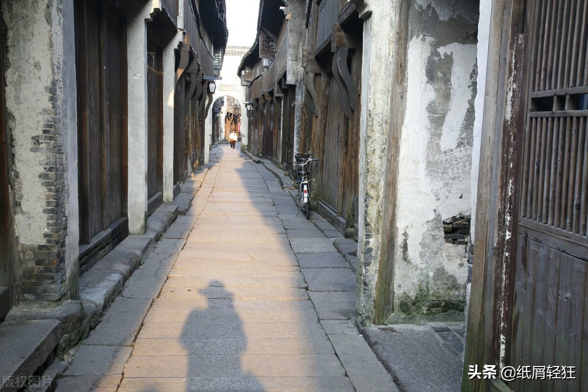 警察抓获老年人卖淫,警察打击老年人卖淫