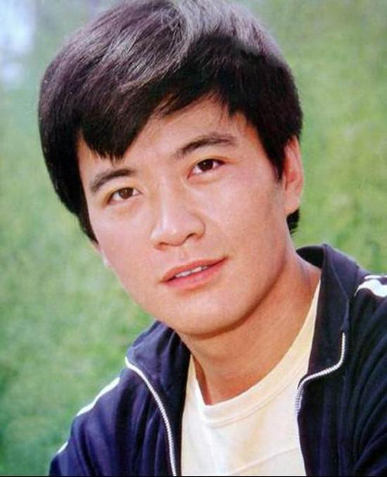 周里京妻子被害原因,周里京妻子遇害