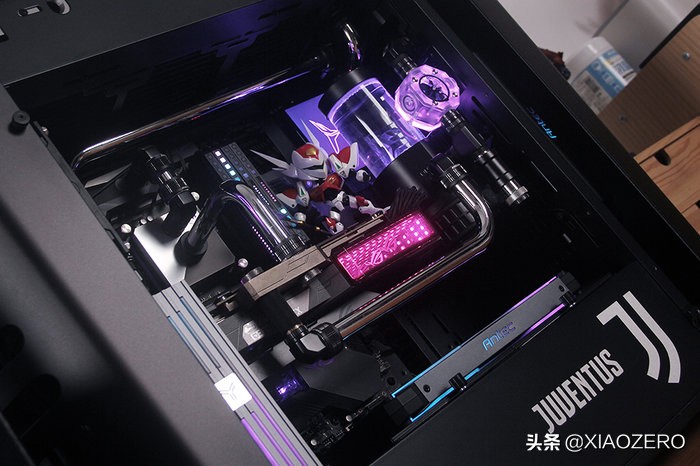 没有什么桌面几点零,折腾不止的电脑桌面好物分享