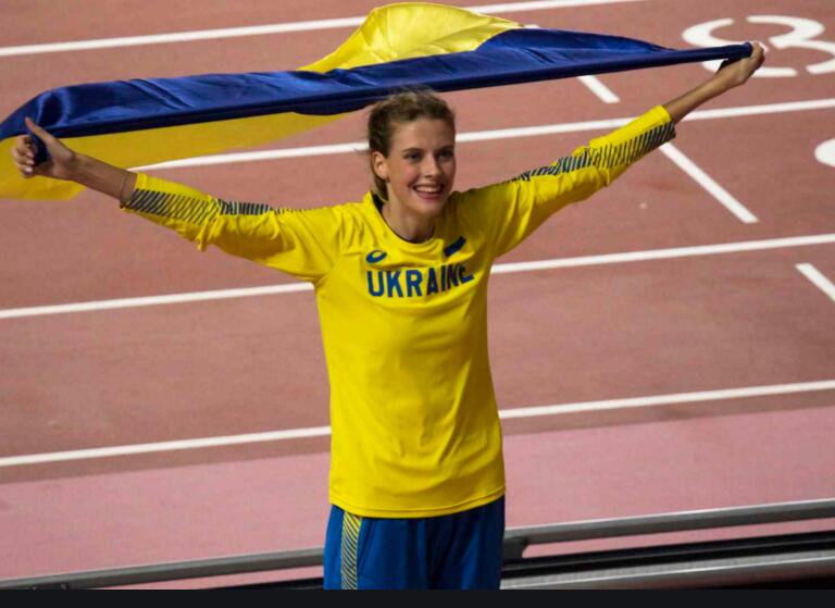 18岁小将全运会逆转奥运冠军夺金,18岁冠军小将