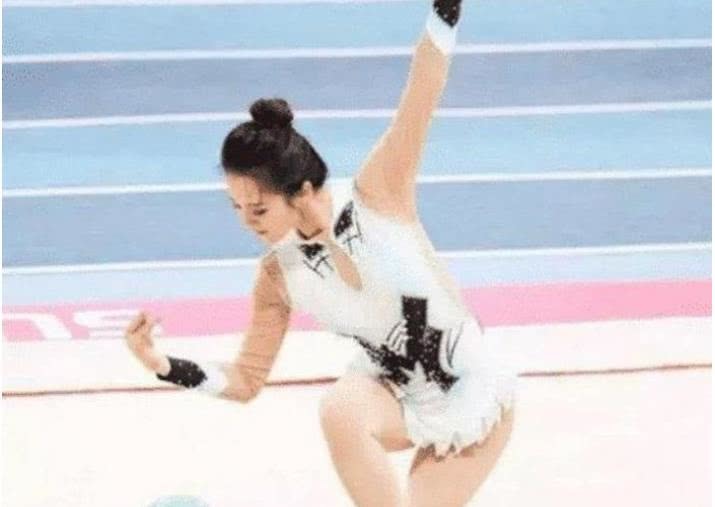 糖宝穿戏服跳舞,31岁糖宝舞蹈完整视频