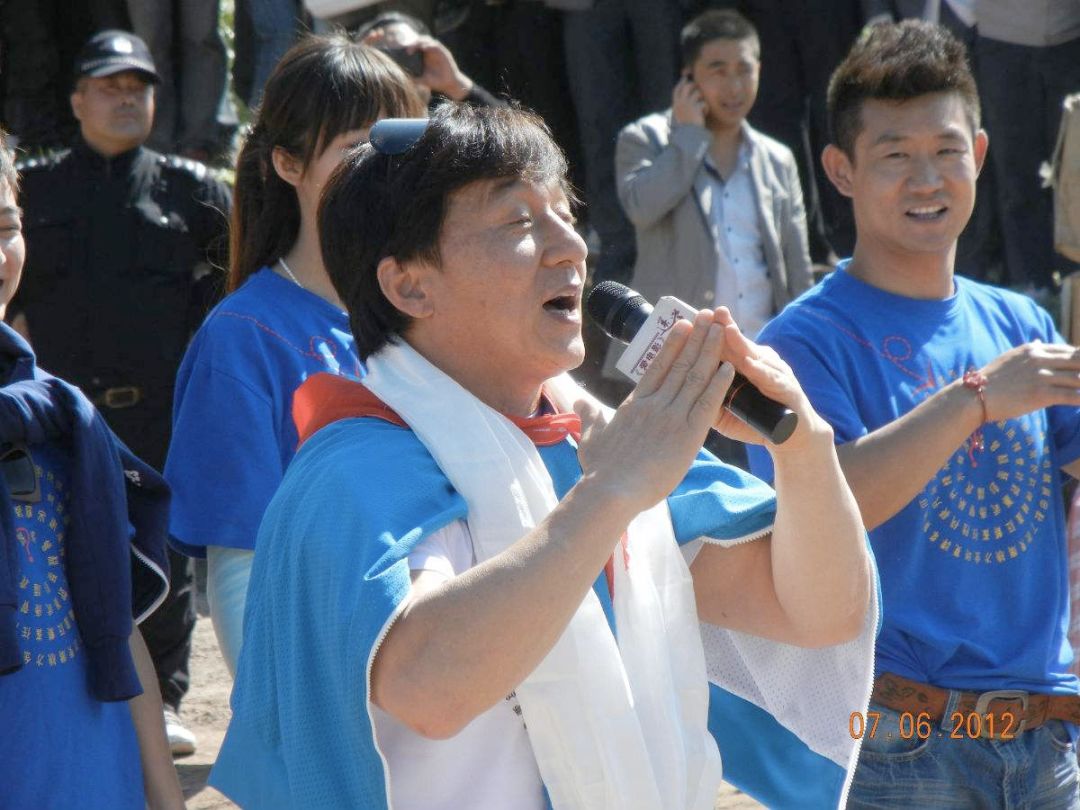 我不做大哥好多年成龙纪录片,成龙我不做大哥好多年