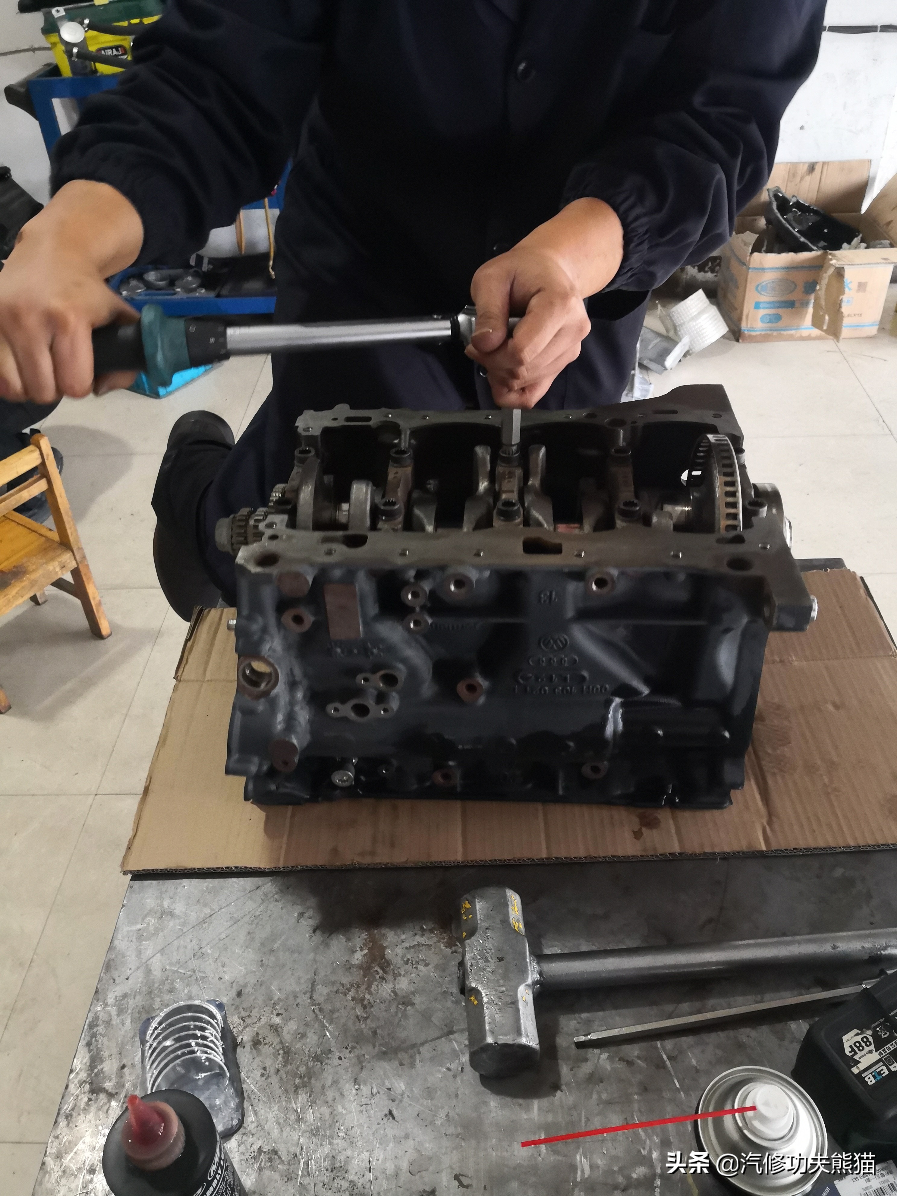 dsg双离合起步抖动有异响,大众帕萨特3.0v6发动机烧机油