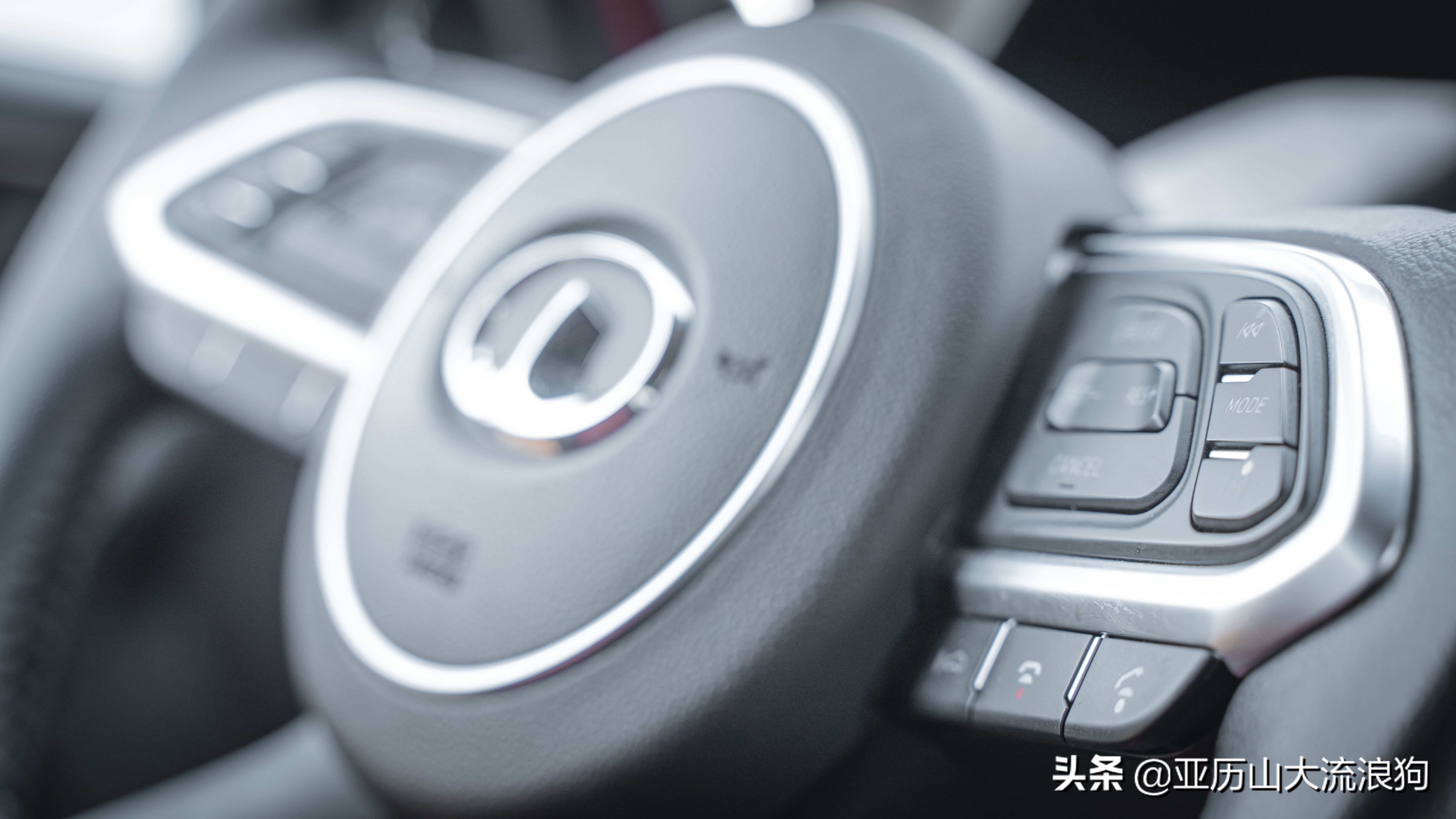 你那秋天来了吗？我这反正颜料泼了一地——内蒙古黄岗梁穿越之旅