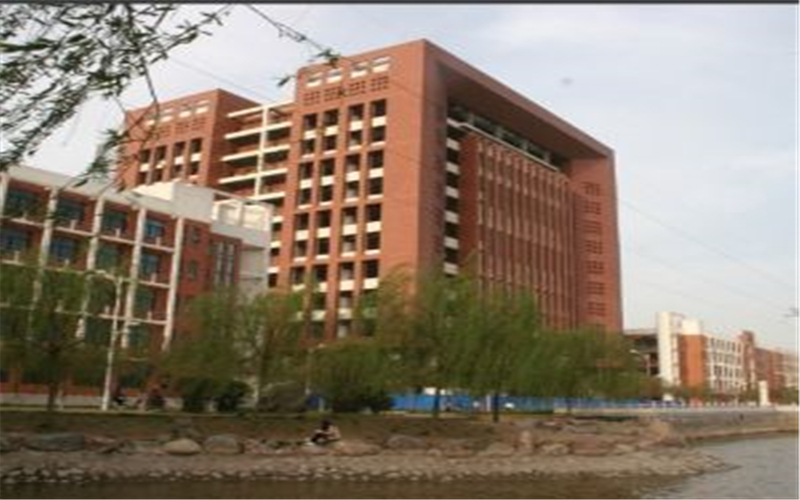 河南民办高校（本科）大起底：野花儿香，能采不？