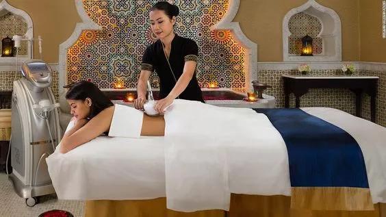 探秘全球唯一8级酒店,全球唯一的8星级酒店