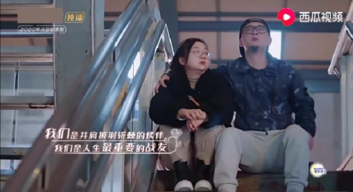 产后妈妈的崩溃有谁能真正理解,产后妈妈哭了