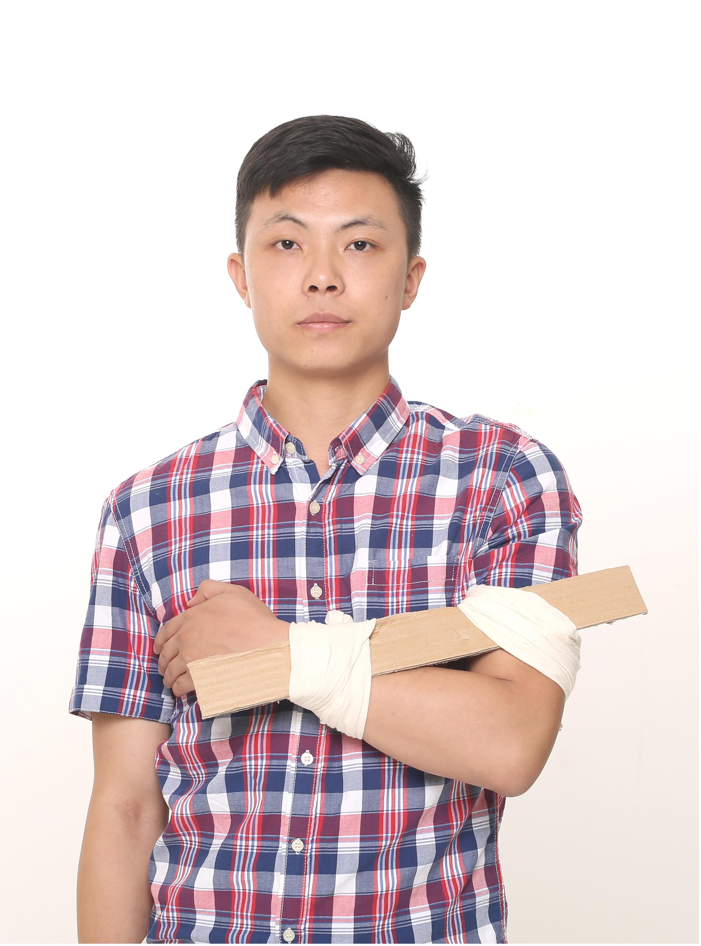 可别不把屁股蹲当回事!如果摔倒,也要选择一个姿势