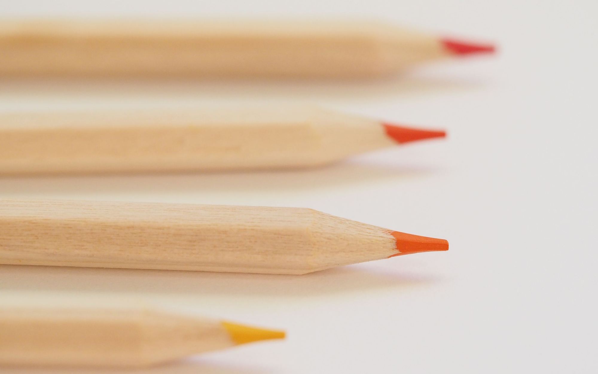 一定要追自己喜欢的女生的星座男,只要喜欢你就不放弃追求的星座男